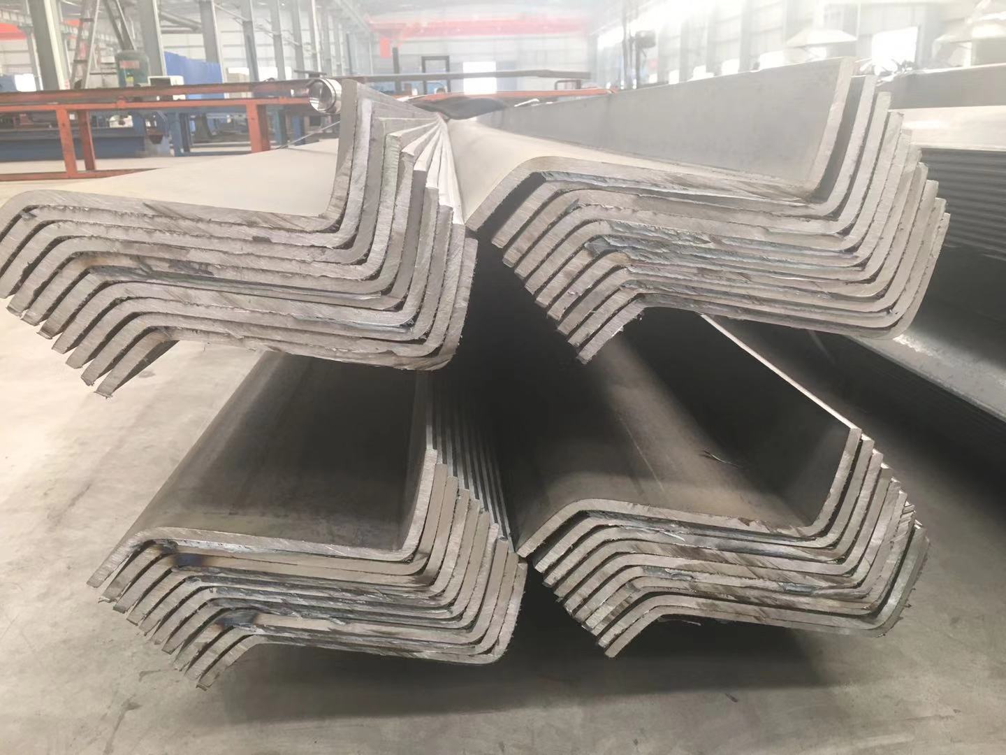 Z型钢